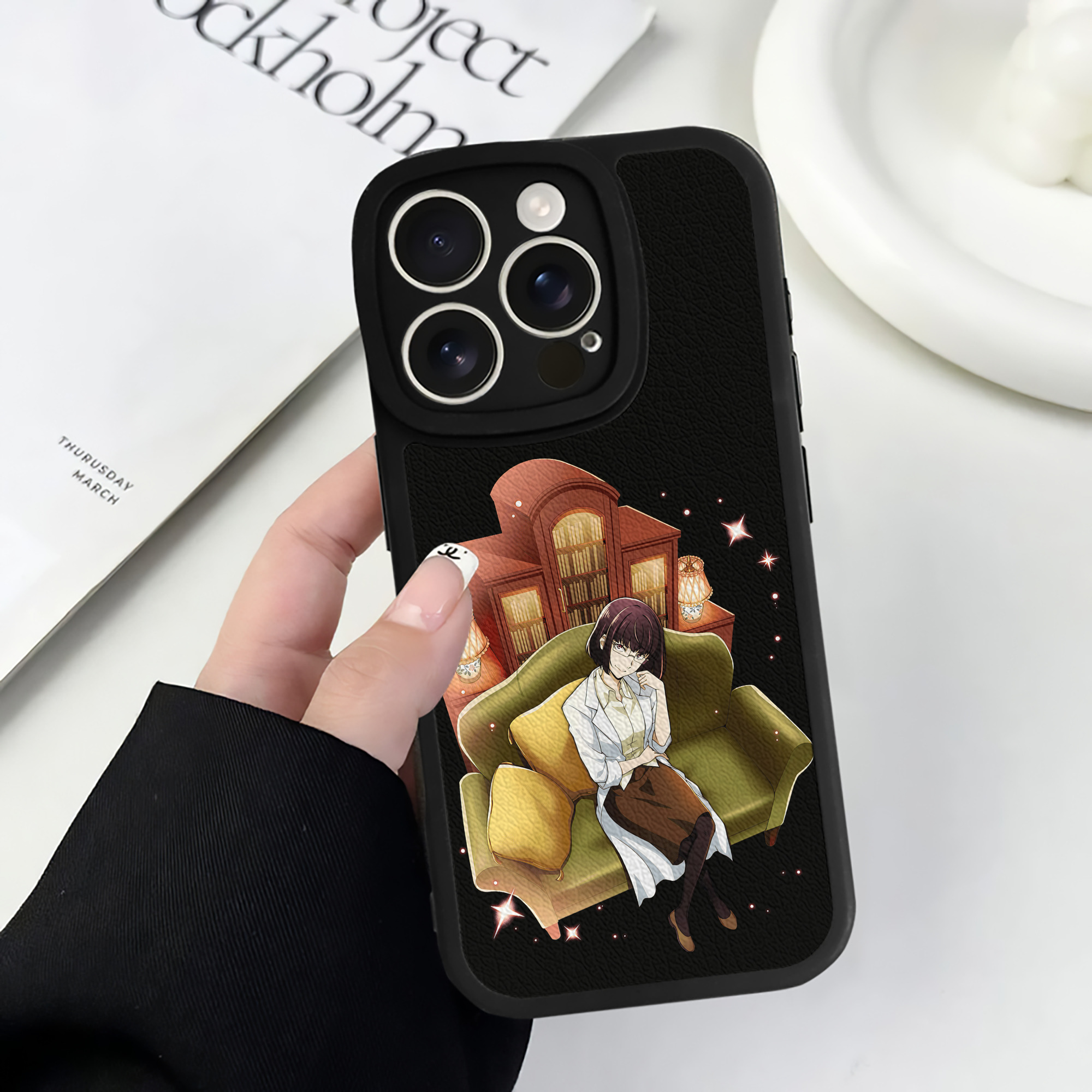 （画像用） 文豪ストレイドッグス Bungo Stray Dogs 【iPhone 16シリーズ対応】シリコンスマホケース（レザー調） 材質：シリコン